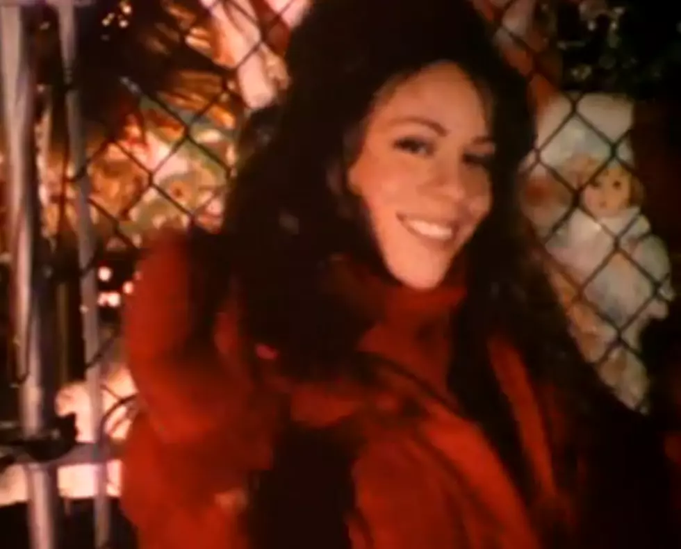Mariah Carey – All I Want For Christmas [MUSIC VIDEO]