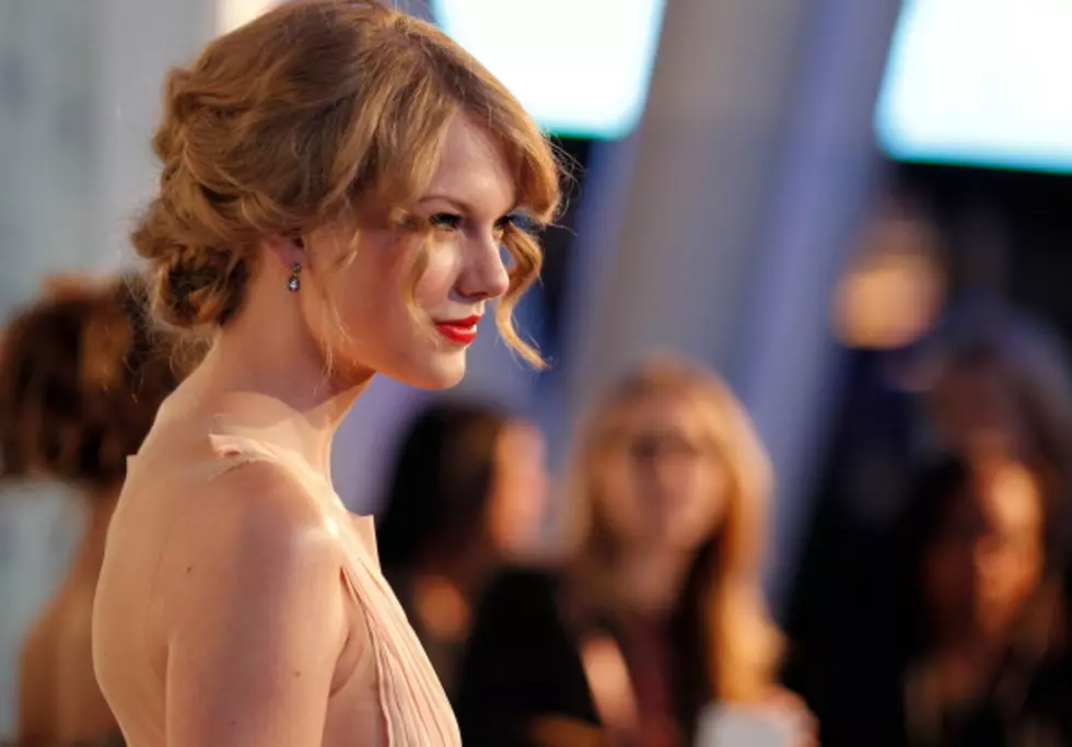 New Taylor Swift Video For &#8220;Back To December&#8221; [VIDEO]