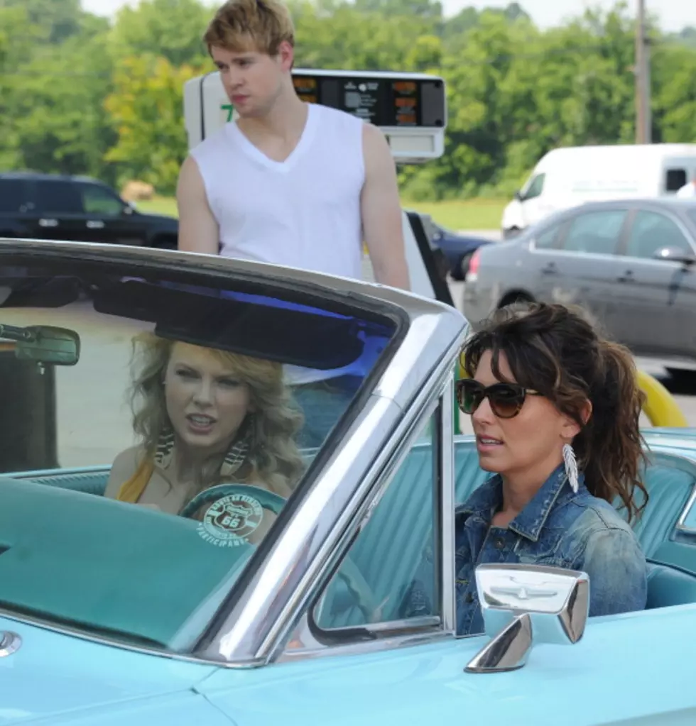Taylor Swift And Shania Twain Parody Thelma And Louise Tonight On CMT Awards Show