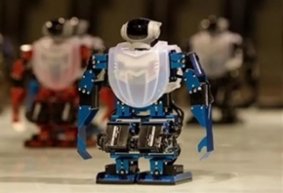 “Battle Of The Bots&#8221; Watch 15-Pound Combat Robots Compete At Lake Superior College For FREE