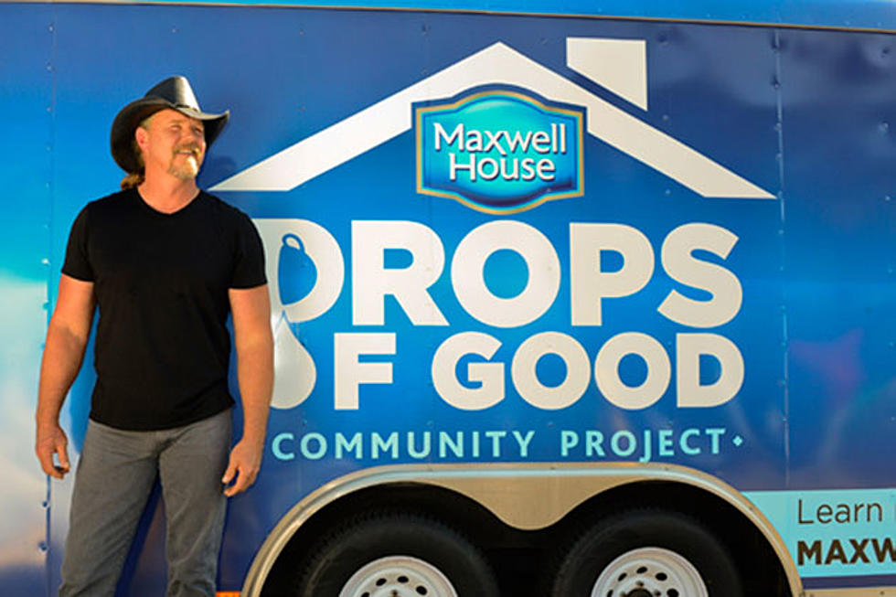 Trace Adkins Lends a Hand to the Homeless