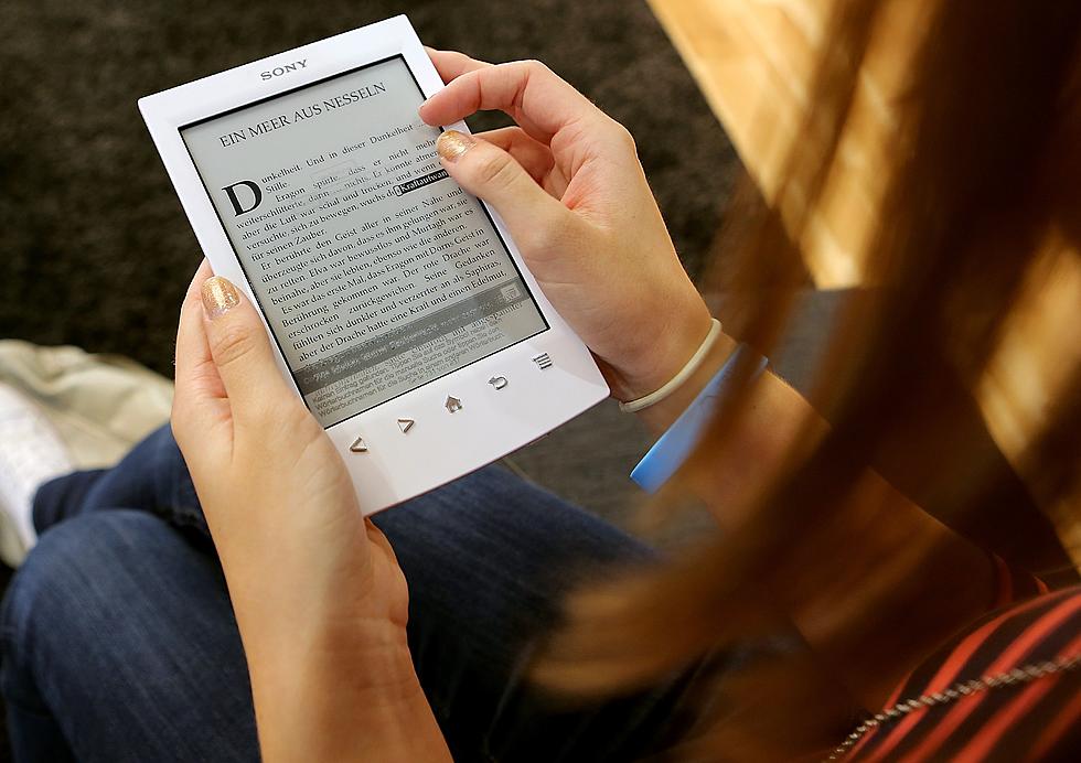 New to E-book Readers?  Get FREE One-on-One Assistance From the Duluth Public Library