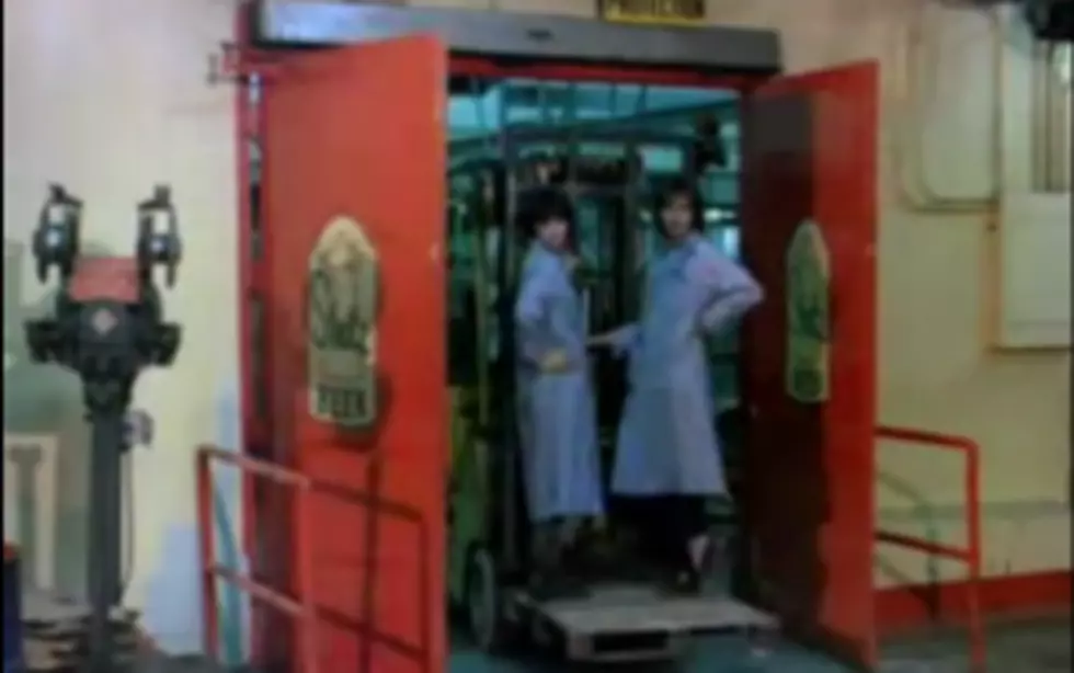 Walk Down Memory Lane With Opening Theme To Laverne &#038; Shirley [VIDEO]