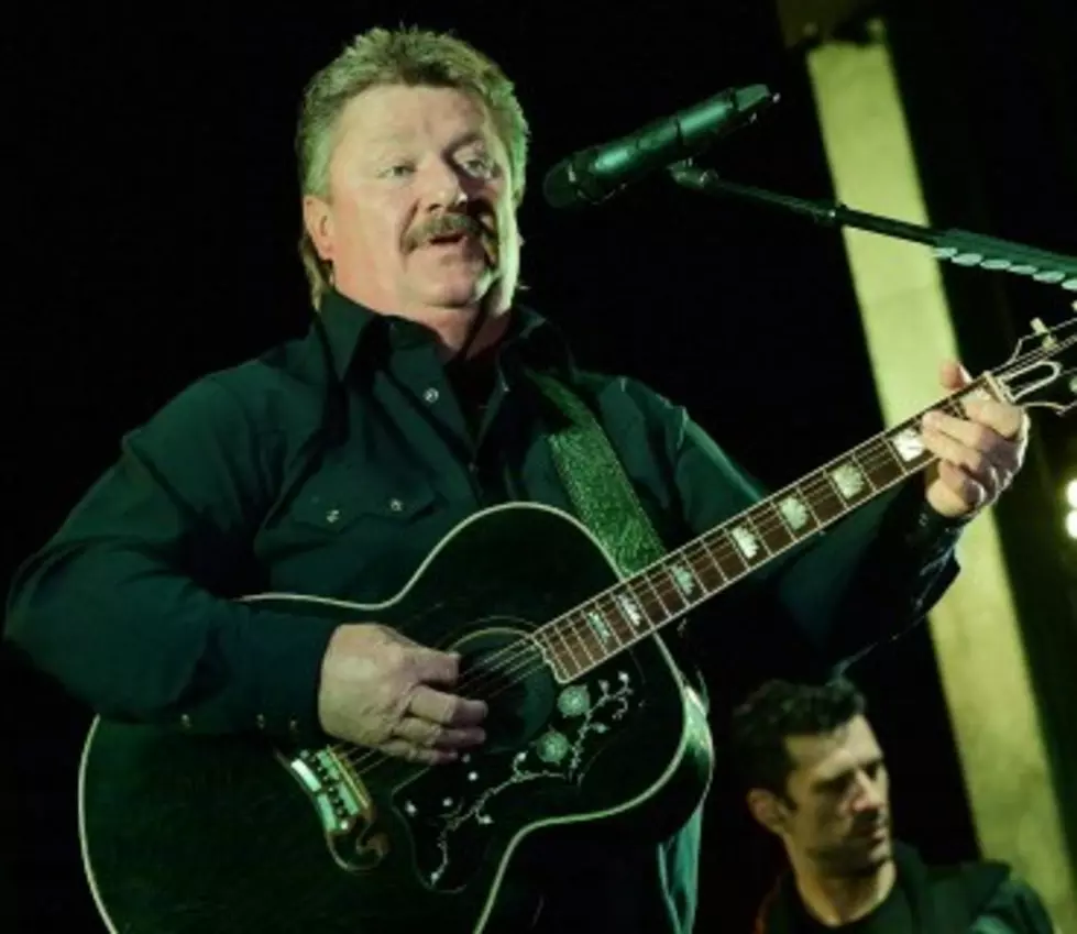 Country Throwback Remembers a Joe Diffie Classic for Tax Day [VIDEO]