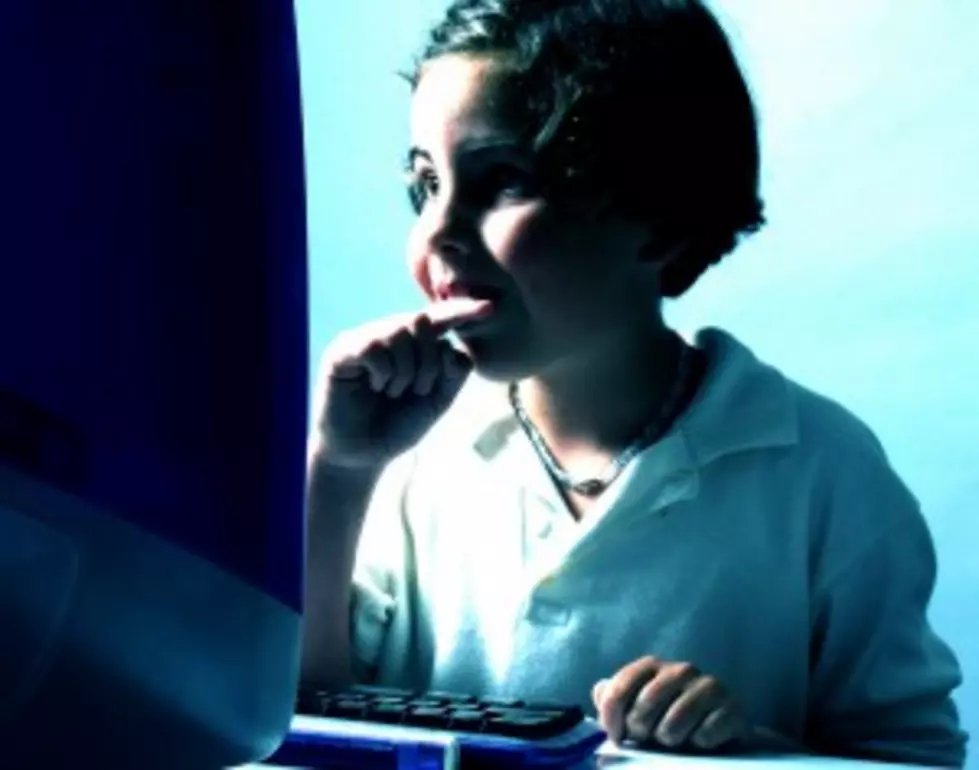 Watch Kids React To Old Computers [VIDEO]