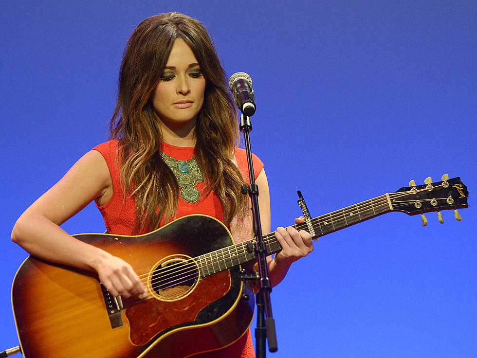 Kacey Musgraves is the Latest To Take ALS Ice Bucket Challenge, Nominates Willie Nelson [VIDEO]