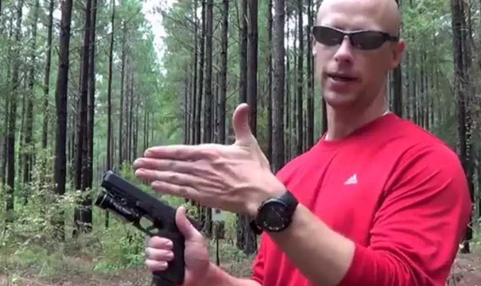 Here is How To Properly Hold A Semi-Auto Hangun [VIDEO]