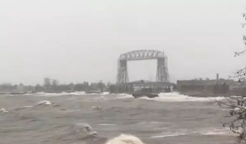 Watch An Active Lake Superior as Snow Storm Approaches [VIDEO]