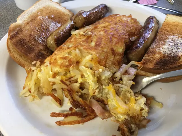 The Best Breakfast In The World May Be The Hash Brown Omelet at &#8216;The Kitchen&#8217;