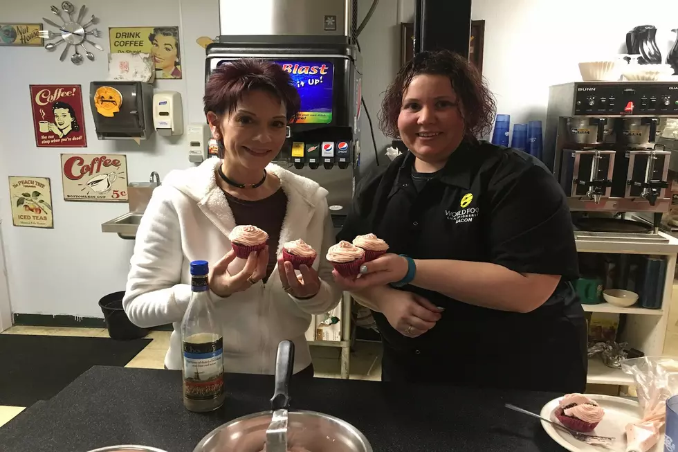 Farley&#8217;s Reveals Secret Flavor With Competition Cupcakes At Arc Northland&#8217;s Chocolate After Dark [VIDEO]