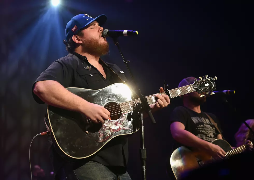 Luke Combs Blasts Taco Bell For Terrible Service, Not Taste