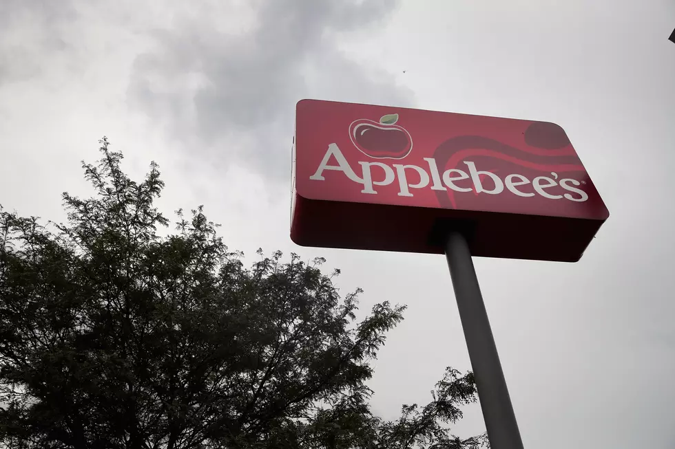 Applebee’s Drink Of The Month Is A Twist On Your Favorite Candy