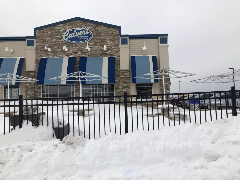 Wisconsin Family Pretends It Is Summer, Eats Outside At Culver’s