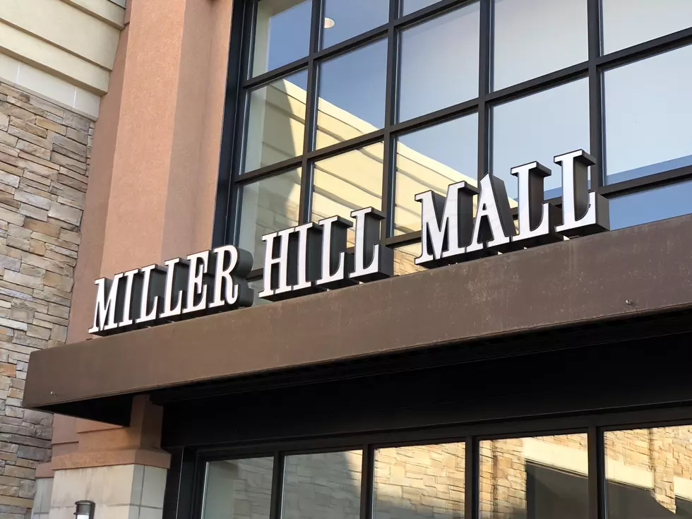 Food Network Star Opens Pop-Up Shop At Miller Hill Mall