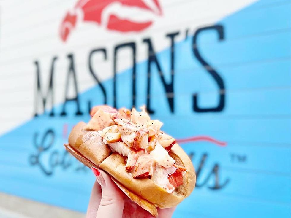 New Lobster Roll Restaurant Opens At Mall Of America