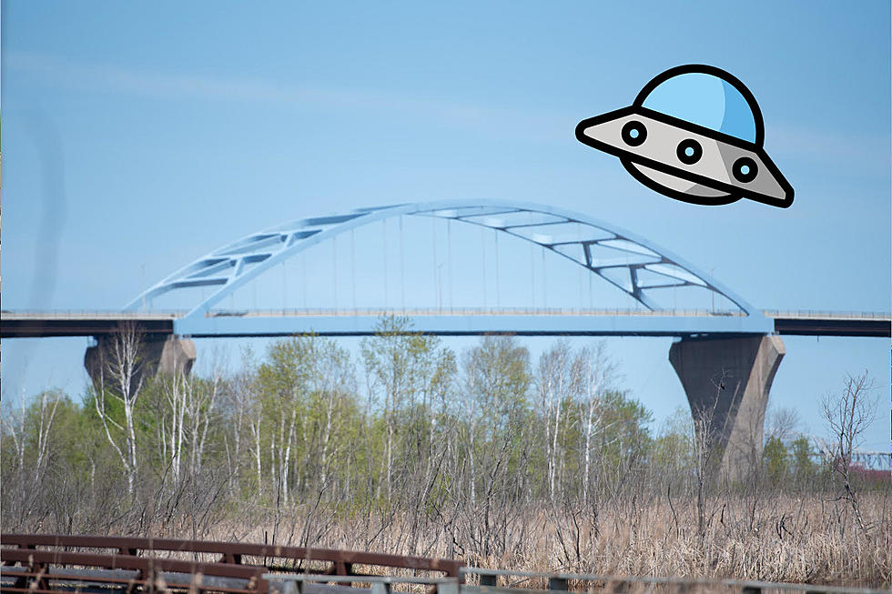 Duluthian Has UFO Sighting While Driving Over Bong Bridge