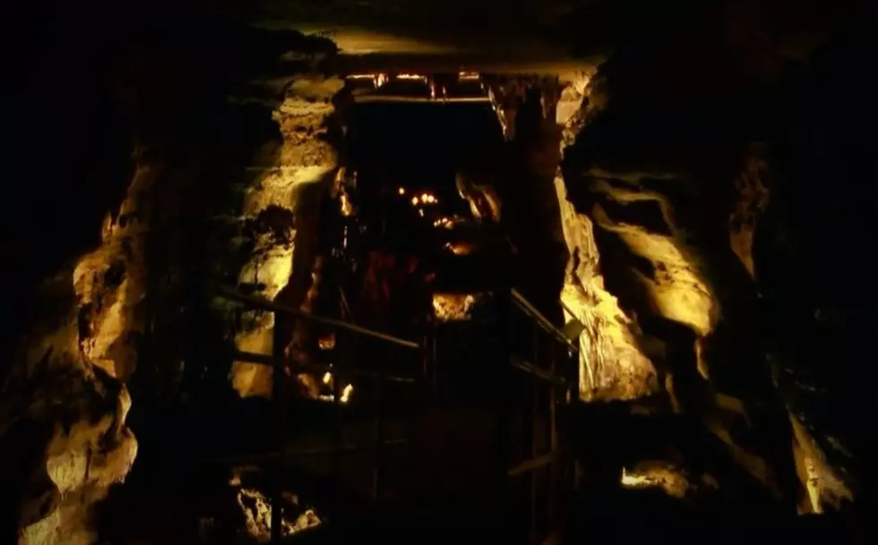 You Can Tour A Huge Cave In Minnesota That Has 13 Miles Of Passageways