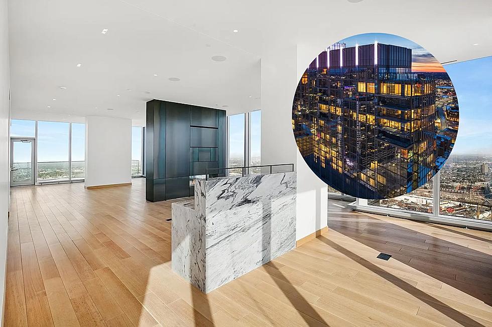See Inside The $6.5 Million Condo For Sale Atop Minneapolis’s Only Five-Star Hotel