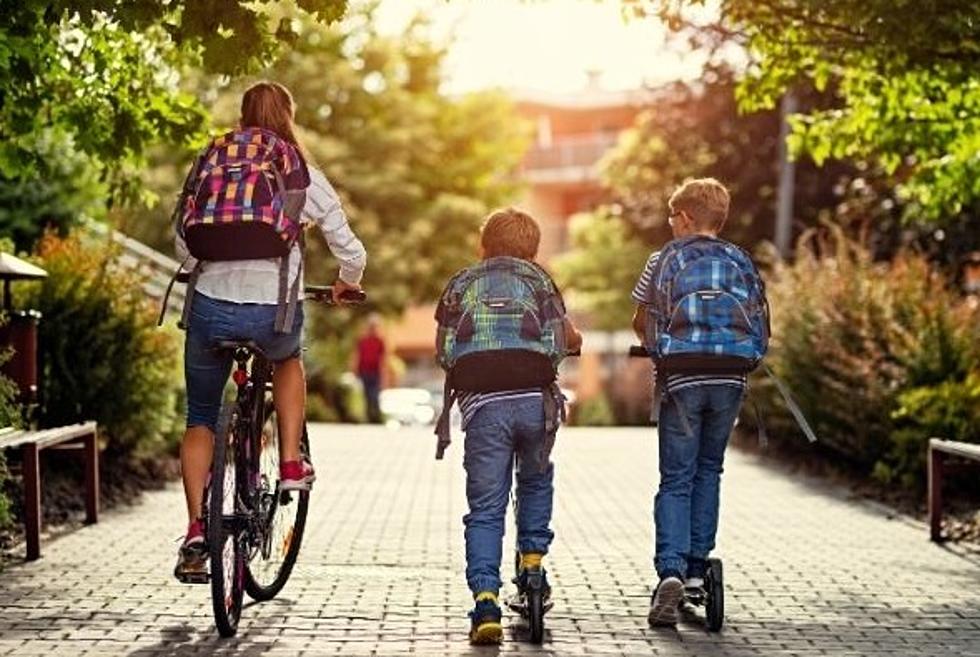 Minnesota + Wisconsin Students! Get Ready For Walk And Bike To School Day