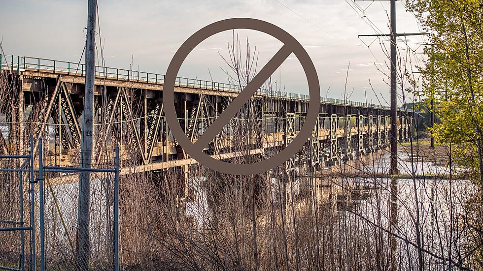 Temporary Closing Of Oliver Bridge To Impact Travel Between Minnesota + Wisconsin