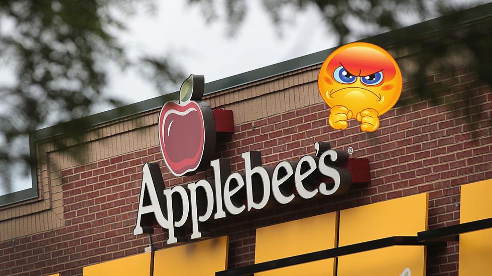 Applebee’s Customers In Minnesota, Wisconsin + Beyond Mad At Epic Date Night Pass Fail