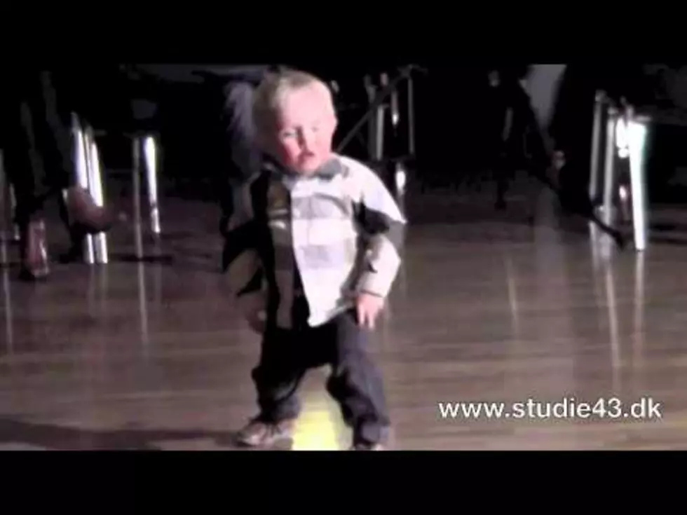 2 Year Old Shows Off Amazing Dance Moves To Elvis [VIDEO]