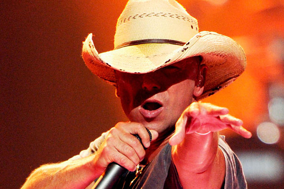 Kenny Chesney Steams Up ‘The Tonight Show’ With Performance of ‘Come Over’