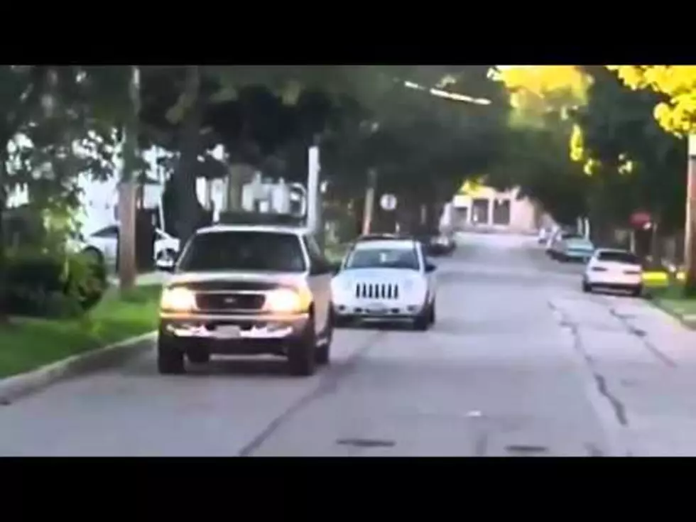 Woman Drives on Sidewalk to Avoid Stopping for School Bus – Police Were Waiting [VIDEO]