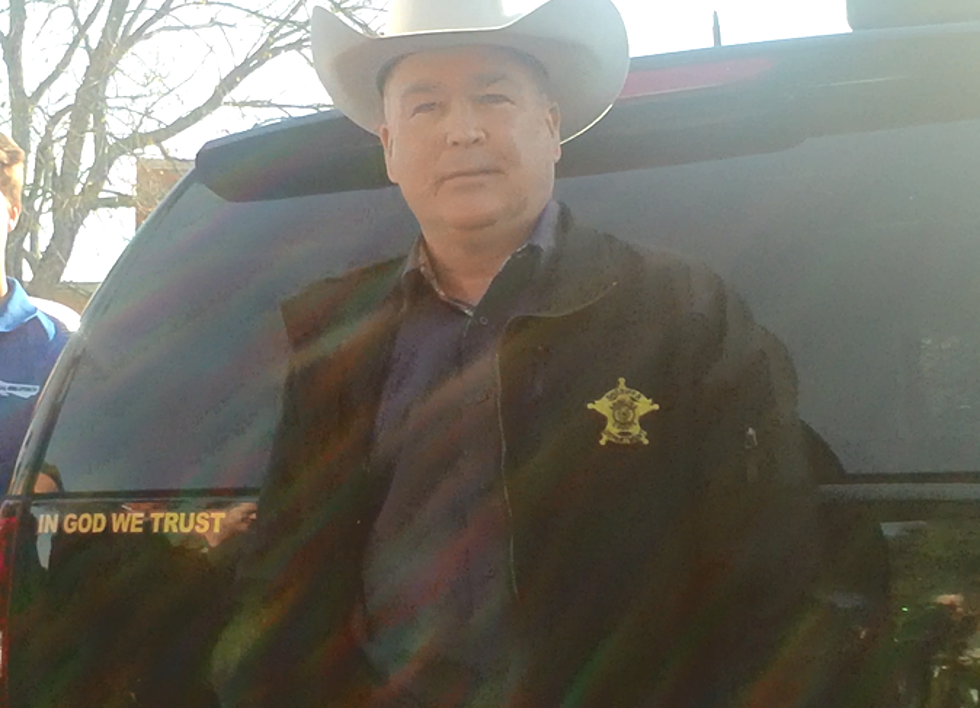 First ‘In God We Trust’ Decal Placed on Angelina County Sheriff’s Vehicle [WATCH]