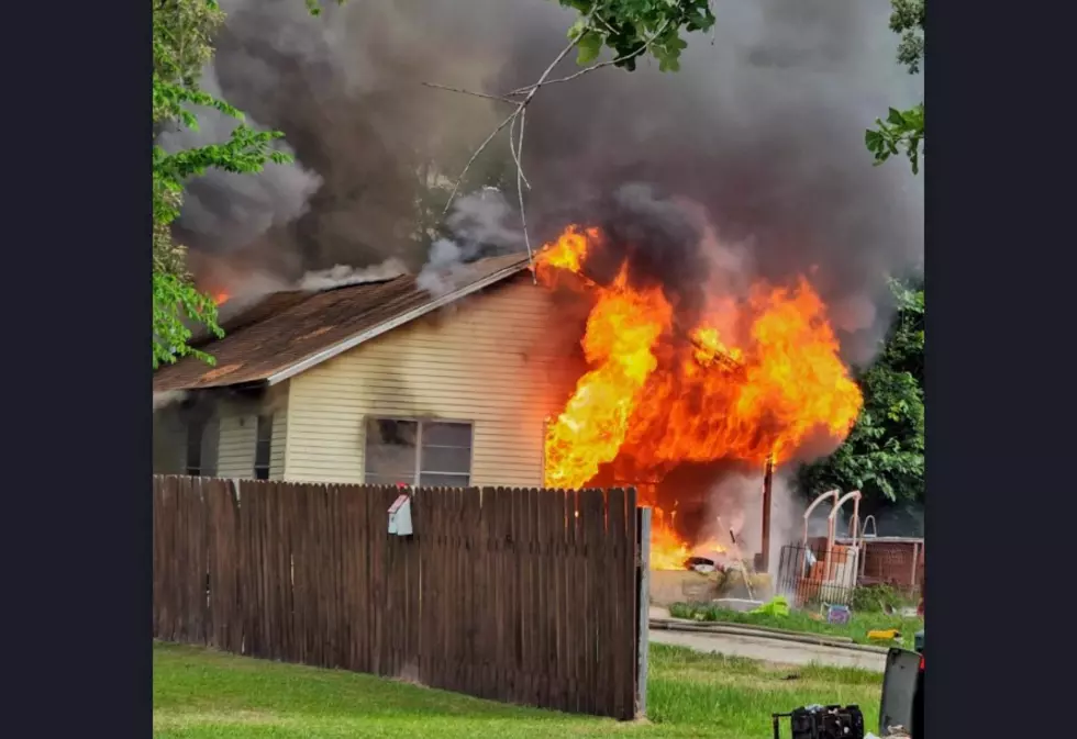 Seven People Safely Escape Early Morning House Fire in Lufkin