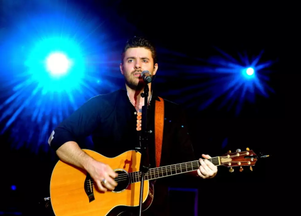 Chris Young is “Country Weekly’s” Hottest Bachelor!