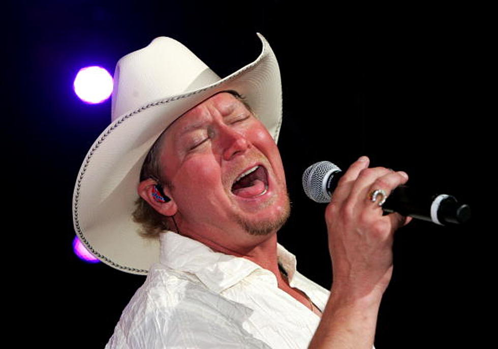 Tracy Lawrence Kicks Off Four States Fair & Rodeo [VIDEO]