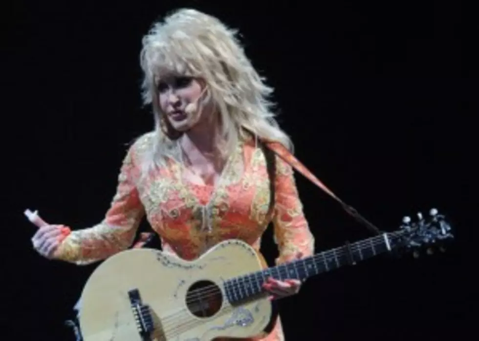 Dolly Parton Offers Advice On How To Stay Cool This Summer [VIDEO/POLL]