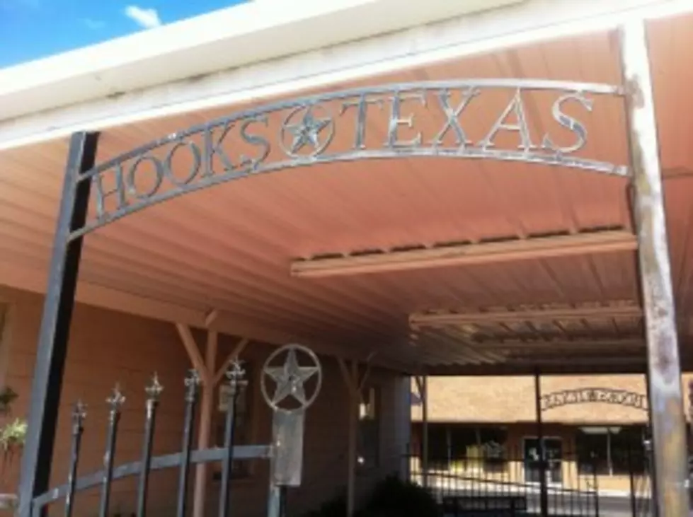 Facebook Users Answer ‘What Is Your Favorite Thing About Living in Hooks, Texas?’