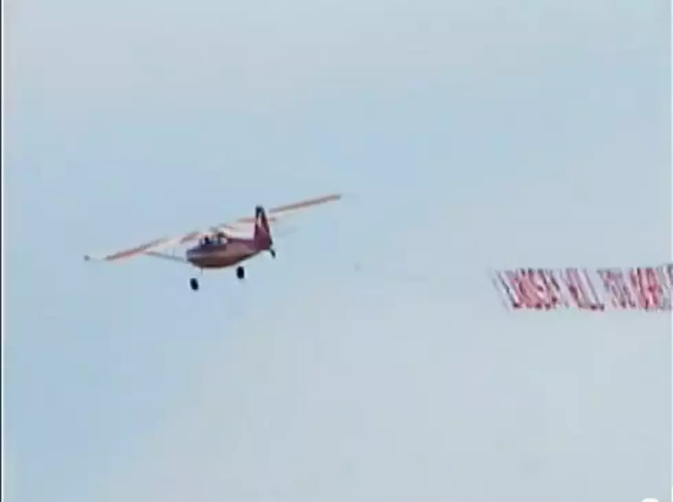 Plane Towing Marriage Banner Crashes, Would You Think It’s an Omen? [POLL]