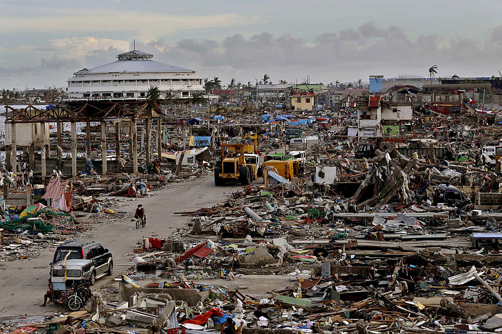 Tacloban Devastated From A Typhoon [VIDEO]