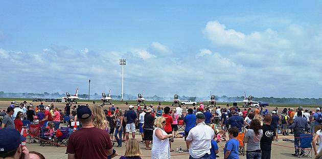 Barksdale AFB Airshow 2016 Featuring The USAF Thunderbirds