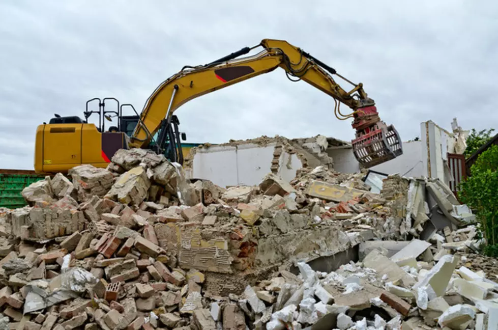 Traffic Alert as Demolition of Old Kress Building Begins in Texarkana