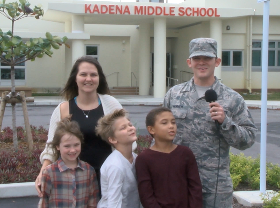 SSgt Horner and Family From Linden, TX – Hometown Military Holiday Greetings