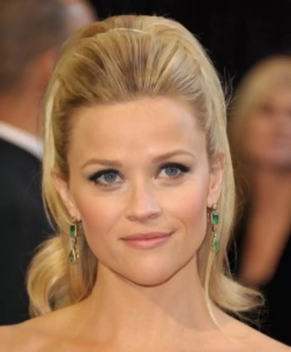Reese Witherspoon Ties The Knot