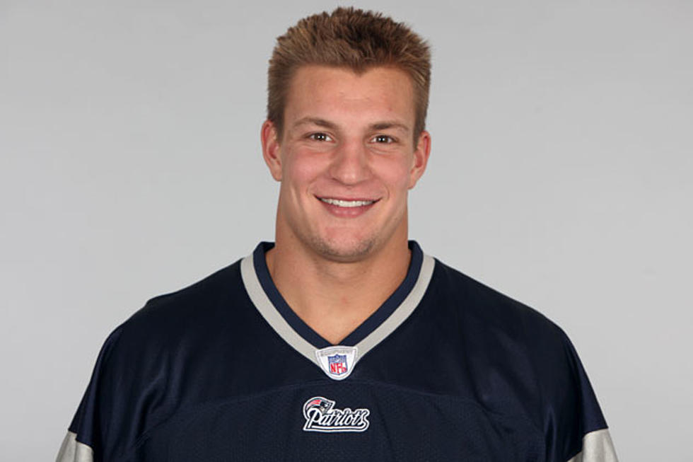 Patriots’ Rob Gronkowski May Be Hotter Than Tim Tebow – Hunk of the Day [PICTURES]