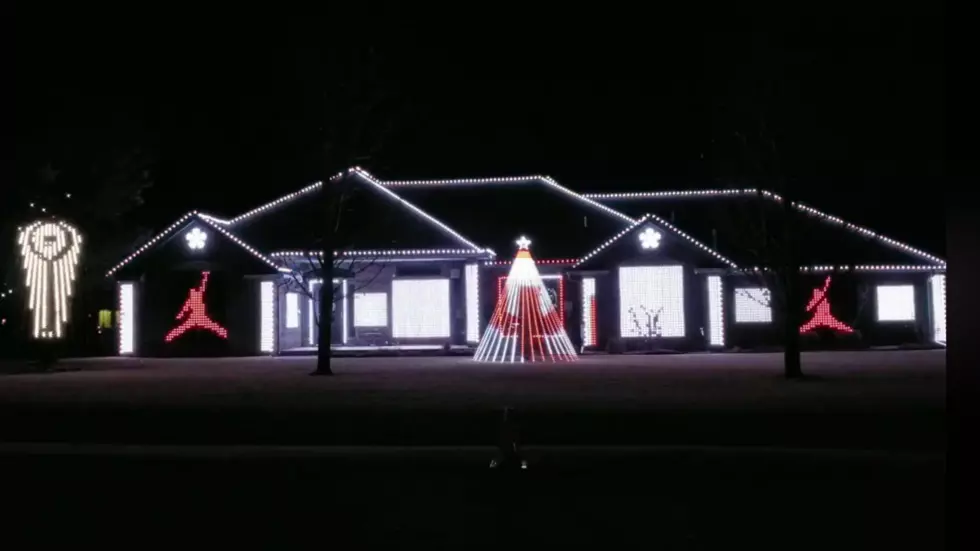 Oklahoma Family Creates a Pretty Epic Sooner Christmas Light Display