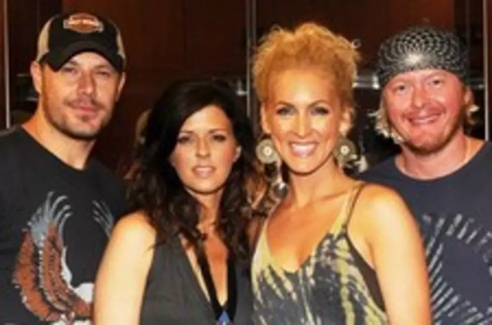 Little Big Town Spreads Christmas Cheer