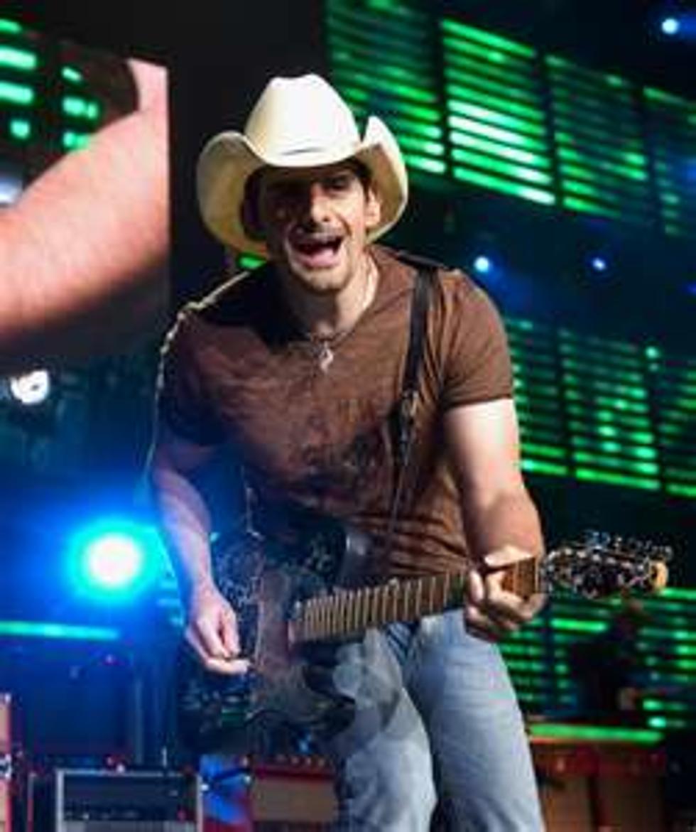 Brad Paisley and Carrie Underwood to Host CMA Awards