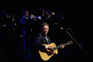 Lyle Lovett to Perfrom in August
