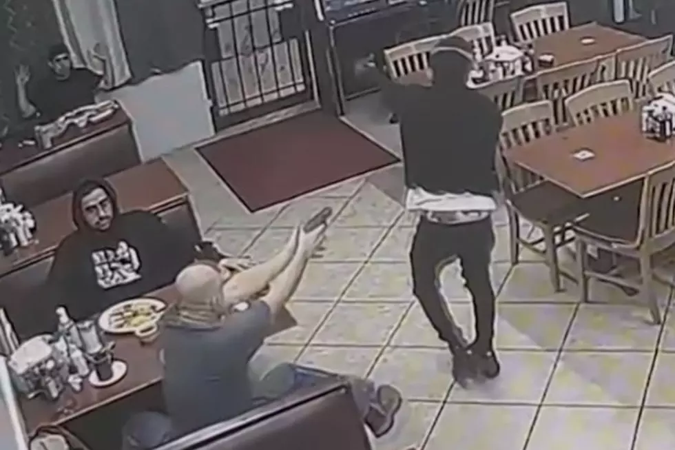 Caught On Camera The Terrifying Moment A TX Customer Kills Robber