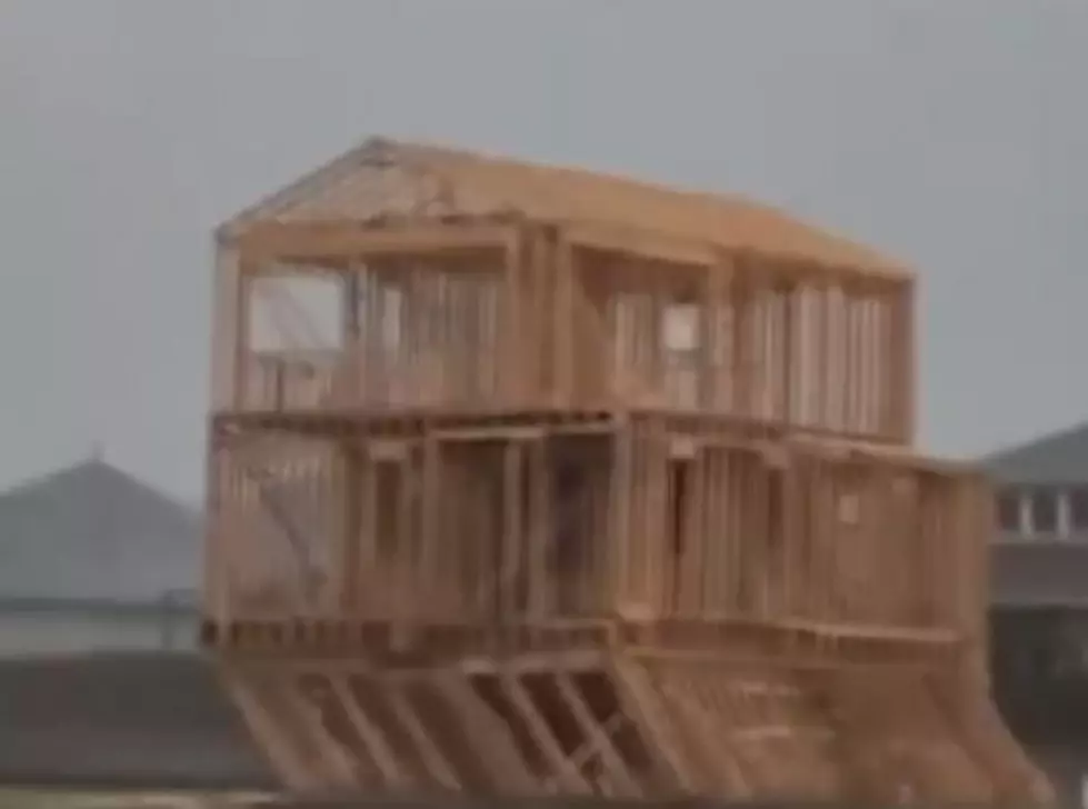 House Under Construction Topples During Severe Texas Storm|VIDEO