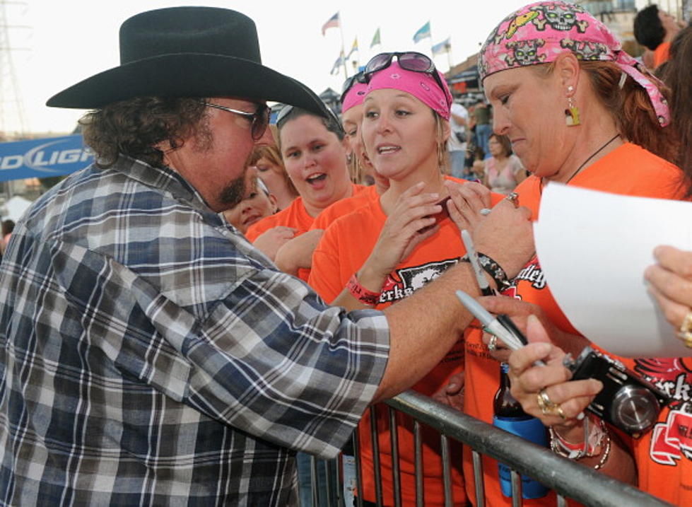 Meet Colt Ford Backstage – Enter to Win [VIDEO]