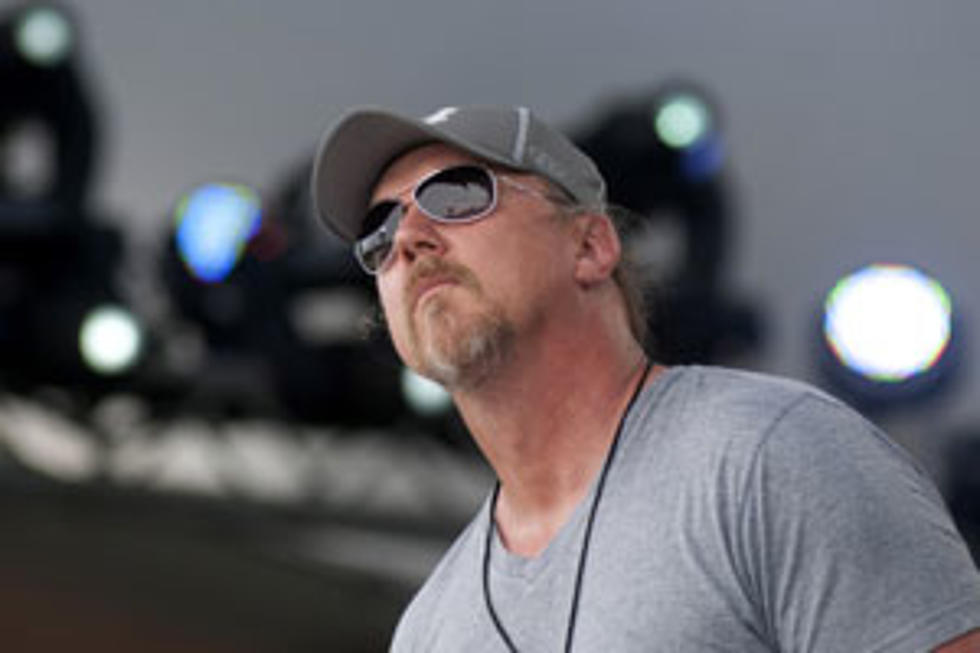 Trace Adkins, ‘Them Lips (On Mine)’ – Song Review