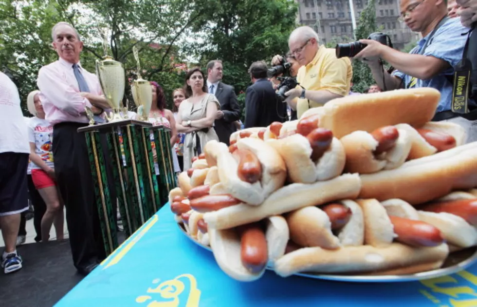 Hot Dog Eating Contest 2012 [PHOTOS]